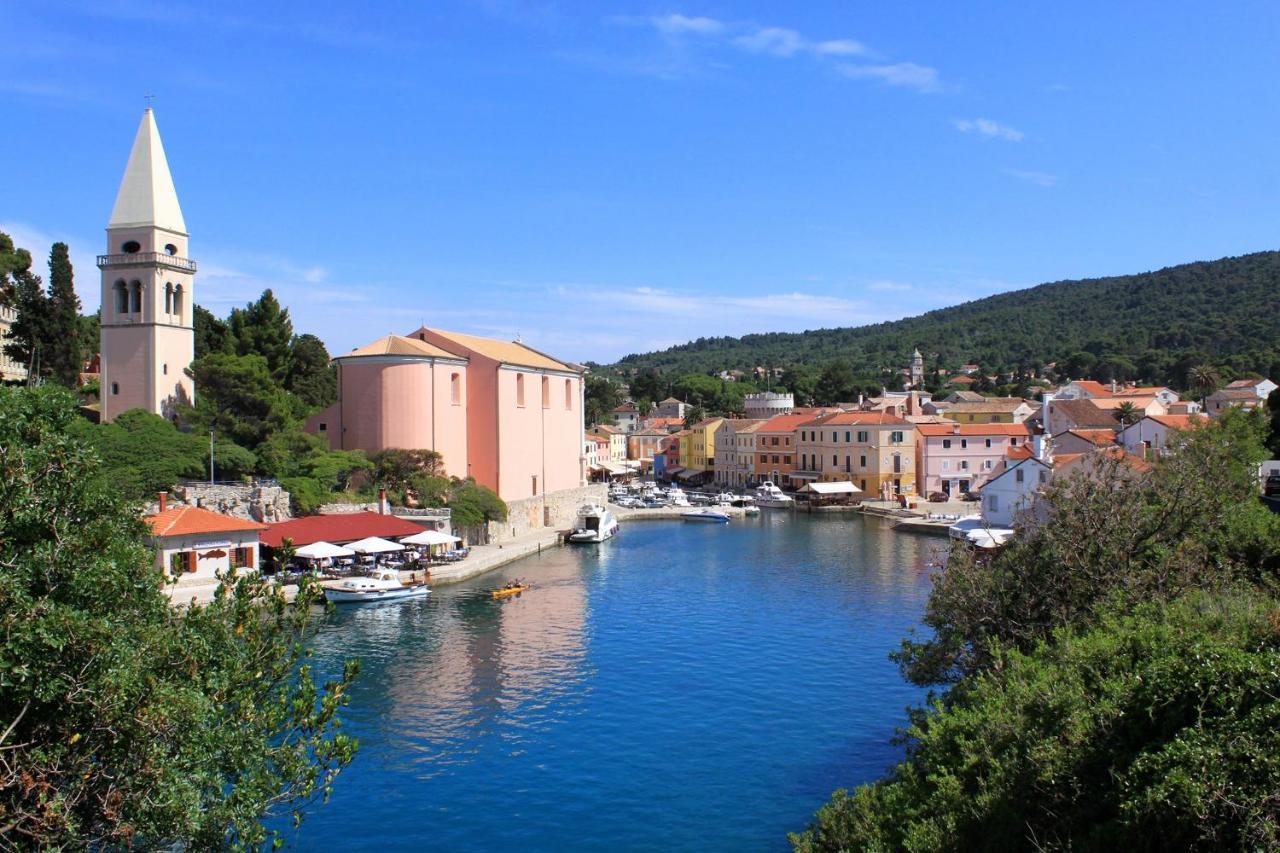 Apartment Veli Losinj 8029B Eksteriør bilde