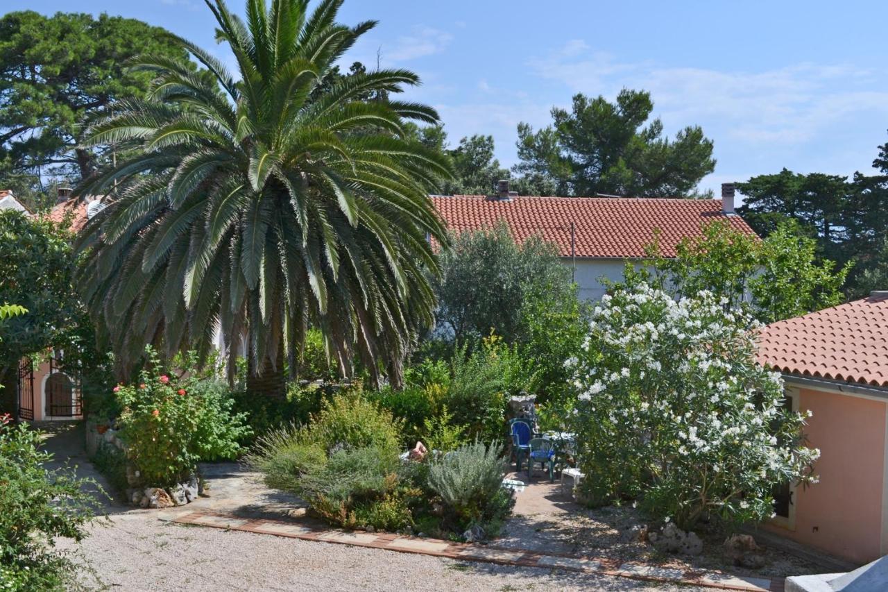 Apartment Veli Losinj 8029B Eksteriør bilde